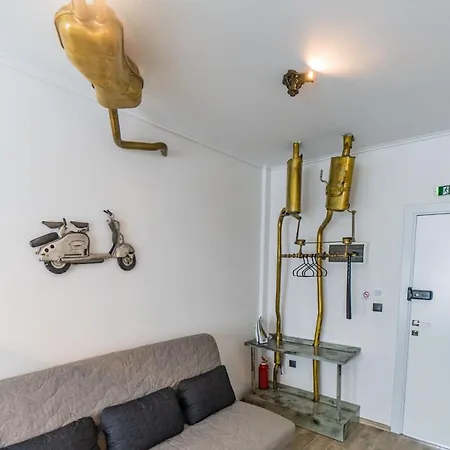 Graffitisuites#garage Apartment